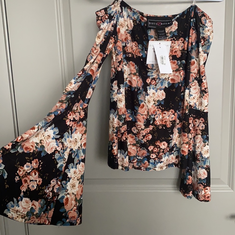 Medium ruffle top